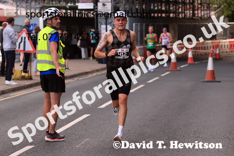 The Newcastle Quayside 10k Road Race, 2025 Newcastle Quayside 5k and 10k Road Race  Photo: David T. Hewitson/Sports for All Pics
